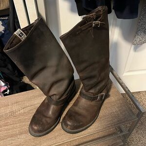 Leather Frye boots in very good condition. Minimally worn.